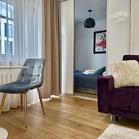 Chmielna 106 - Free Parking - Duzy Balkon Lägenhet Warszawa Exteriör bild