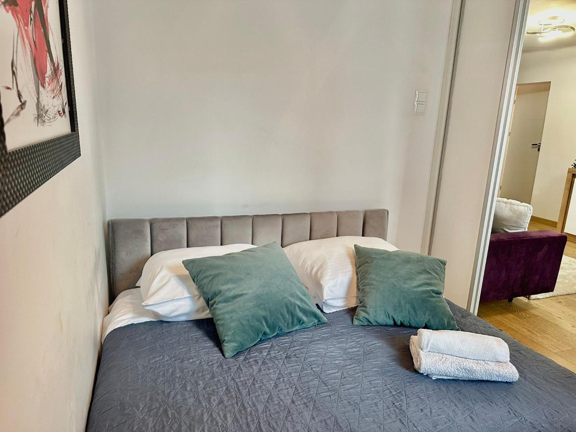 Chmielna 106 - Free Parking - Duzy Balkon Lägenhet Warszawa Exteriör bild